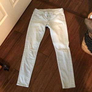 Reduced!! Lucky Brand Charlie skinny jean